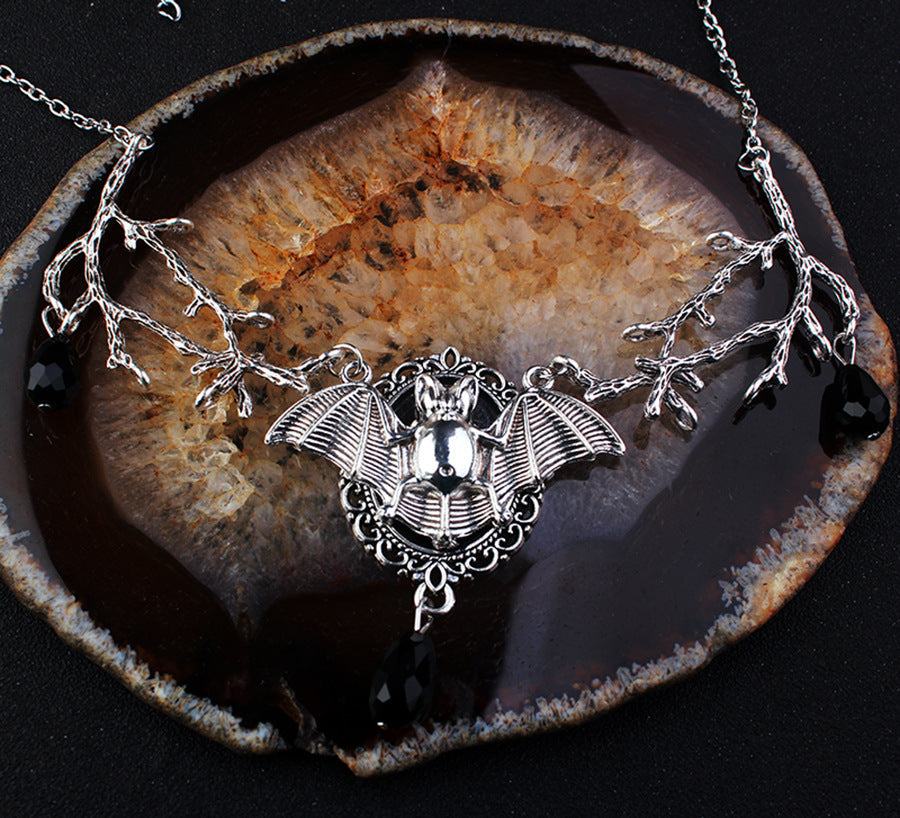 European And American Gothic Mysterious Energy Wizard Bat Necklace